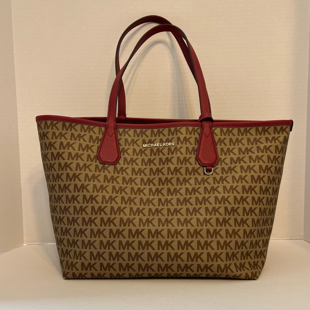 Michael Kors reversible‎ tote and pouch